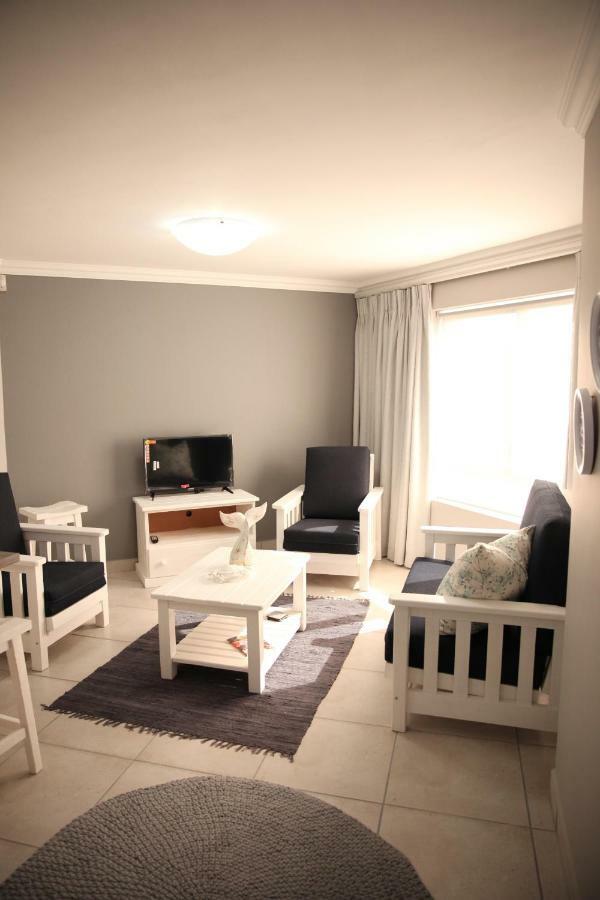 Mari-Amor Self-Catering Apartments Моссел-Бей Экстерьер фото