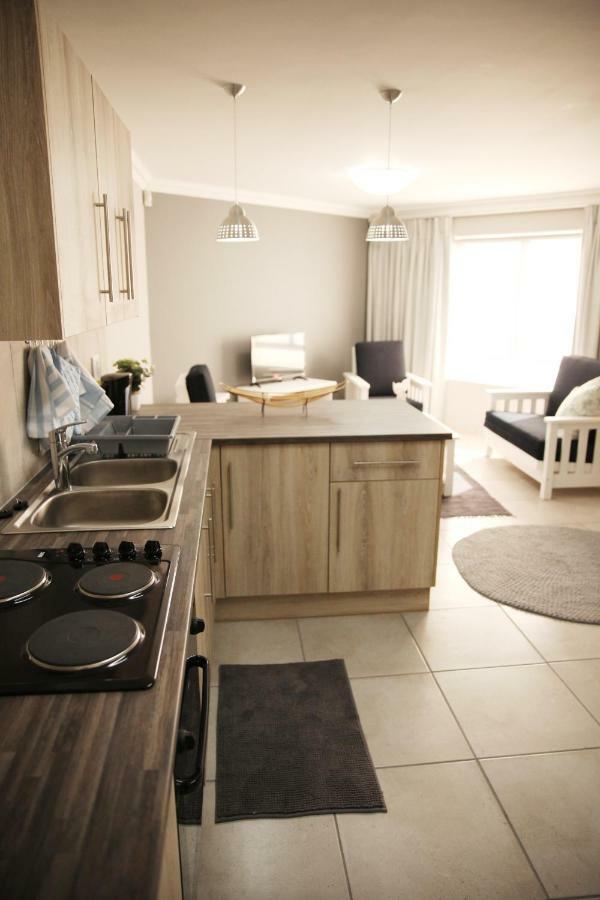 Mari-Amor Self-Catering Apartments Моссел-Бей Экстерьер фото