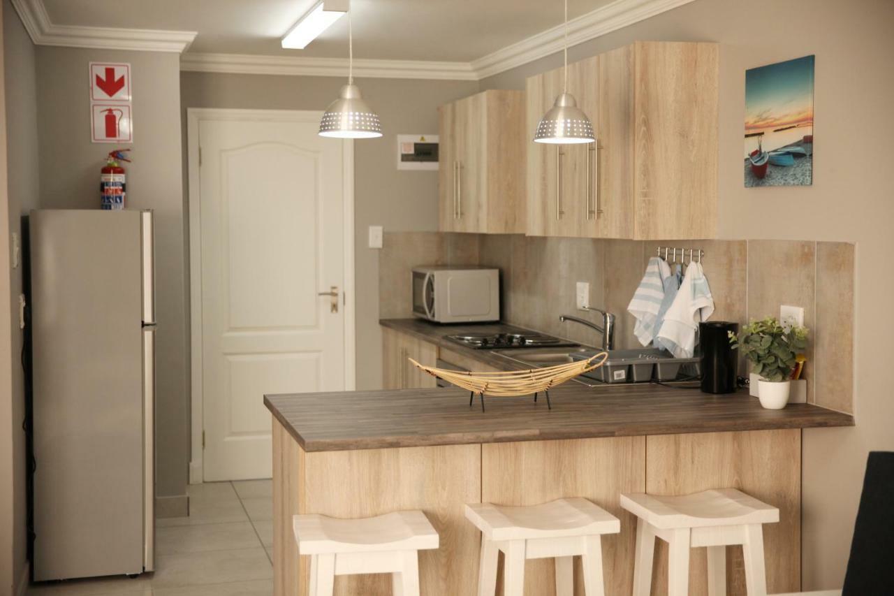 Mari-Amor Self-Catering Apartments Моссел-Бей Экстерьер фото