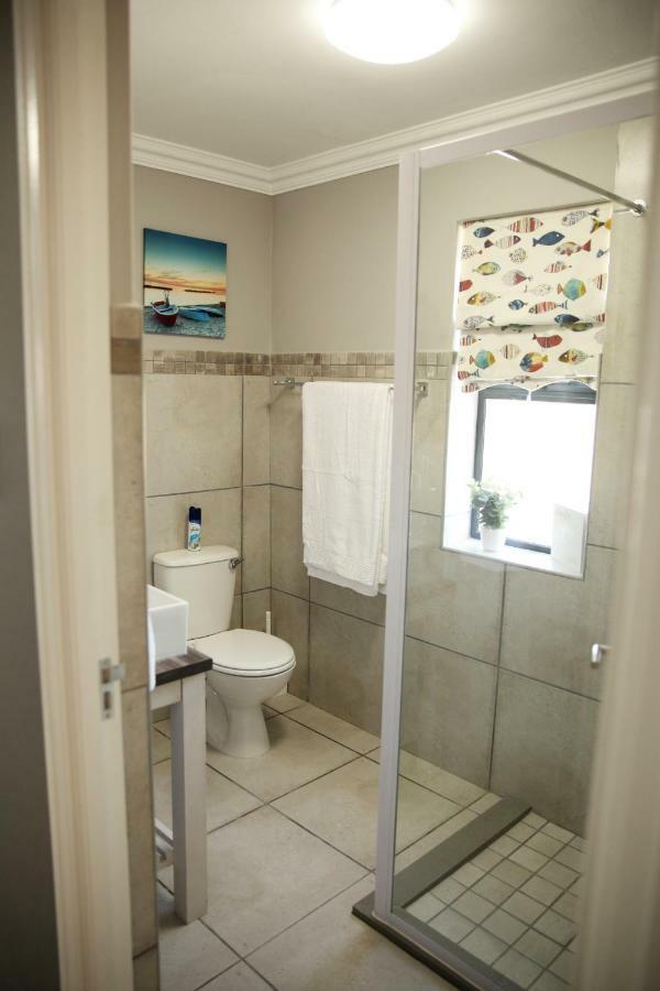 Mari-Amor Self-Catering Apartments Моссел-Бей Экстерьер фото